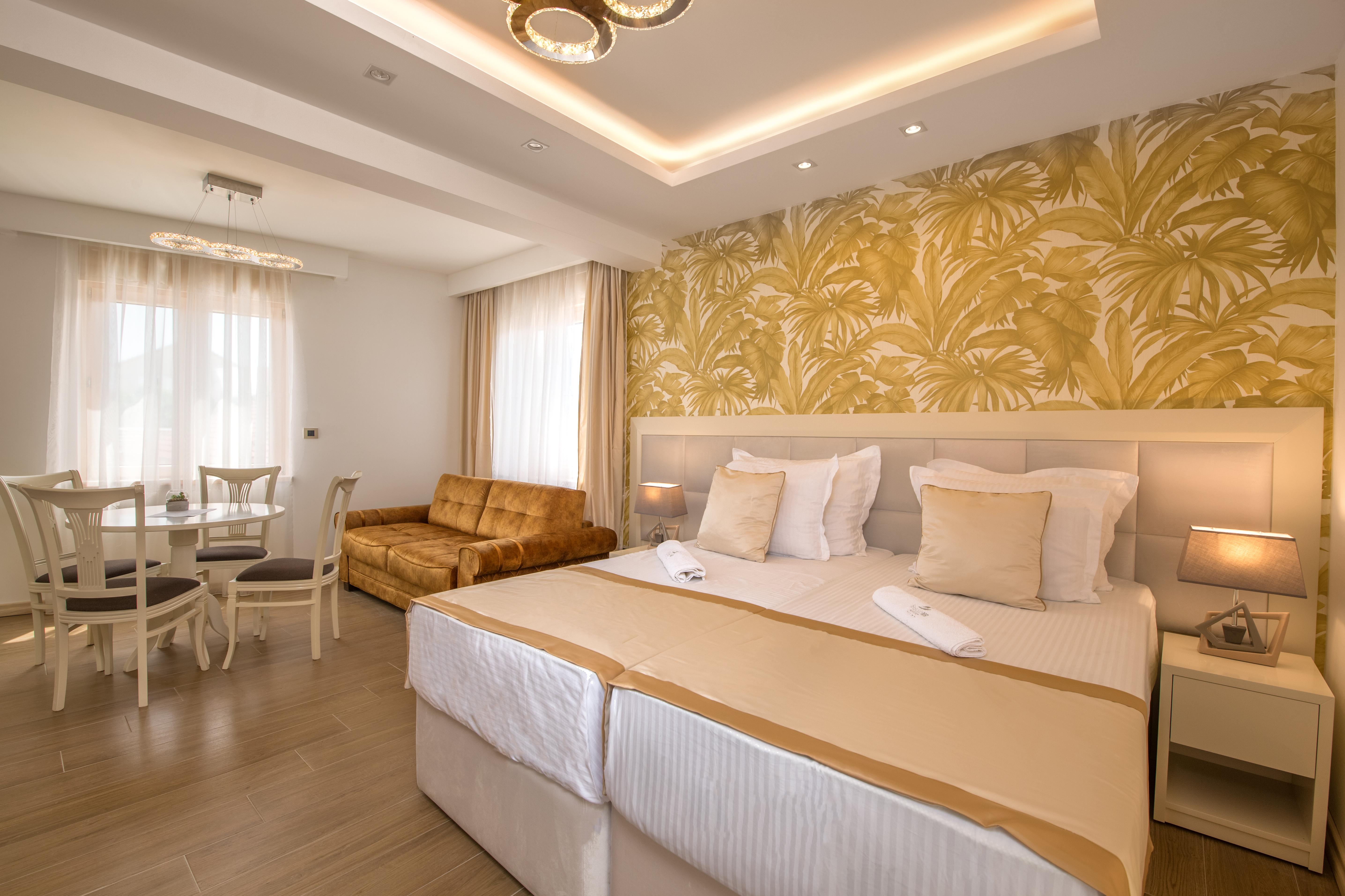 Splendido Mb Apartments Tivat Bagian luar foto