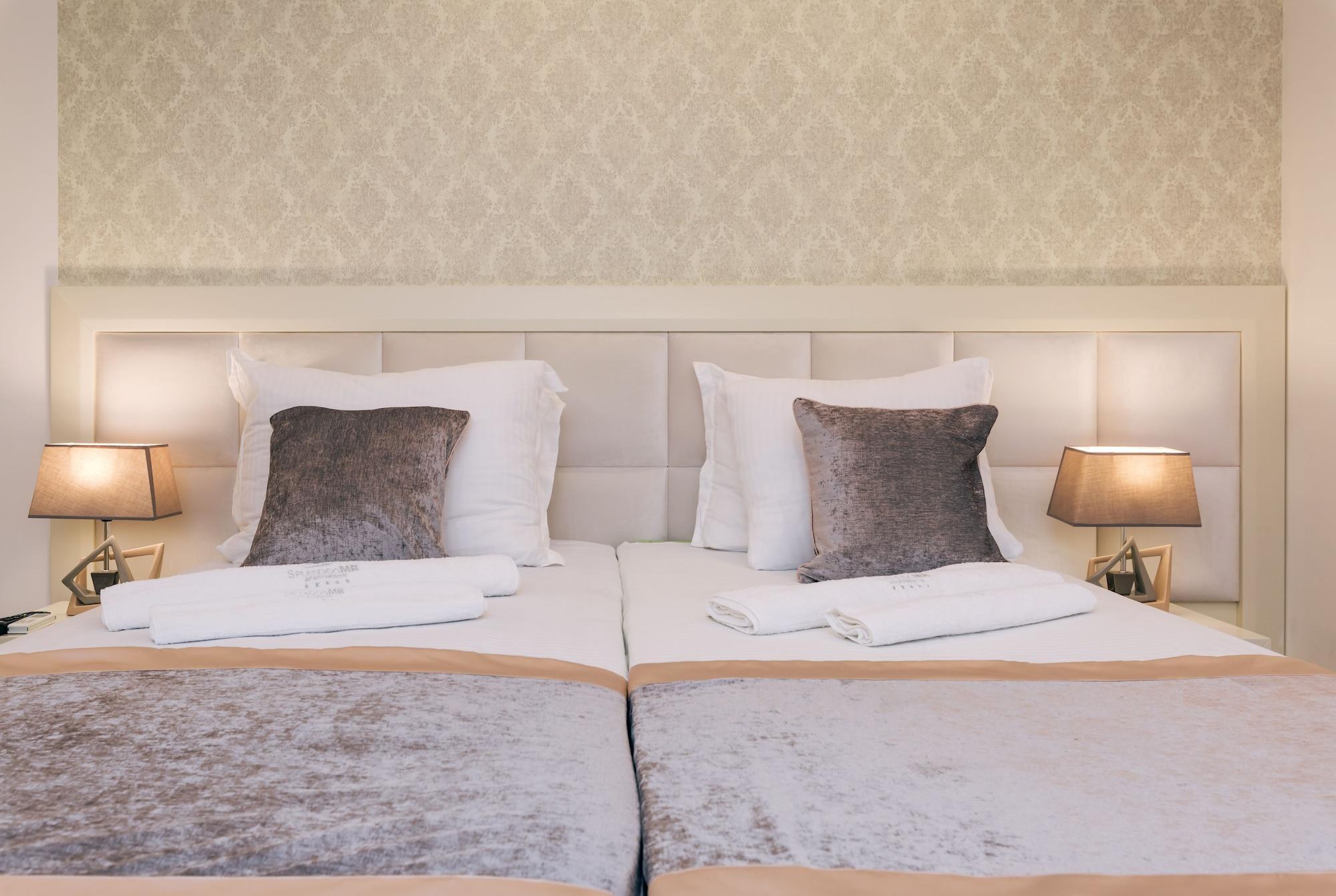 Splendido Mb Apartments Tivat Bagian luar foto