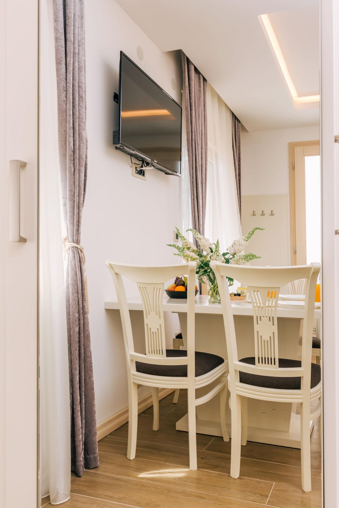 Splendido Mb Apartments Tivat Bagian luar foto