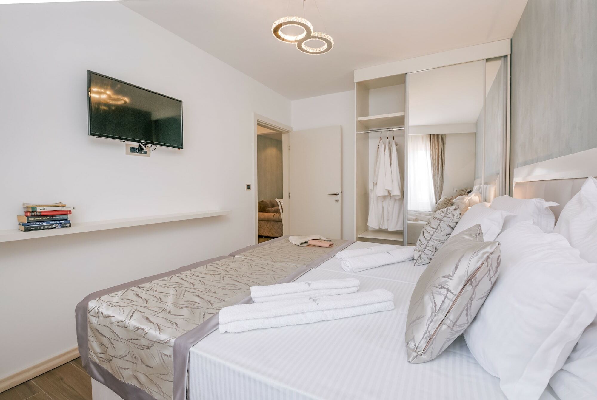 Splendido Mb Apartments Tivat Bagian luar foto